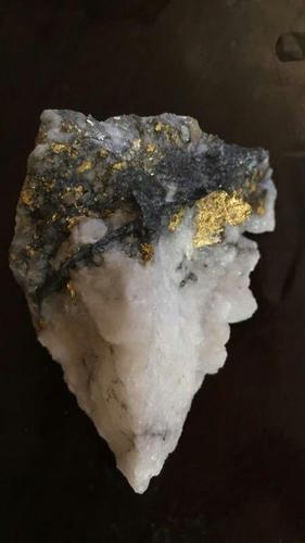 明金矿石这样的价值多少?